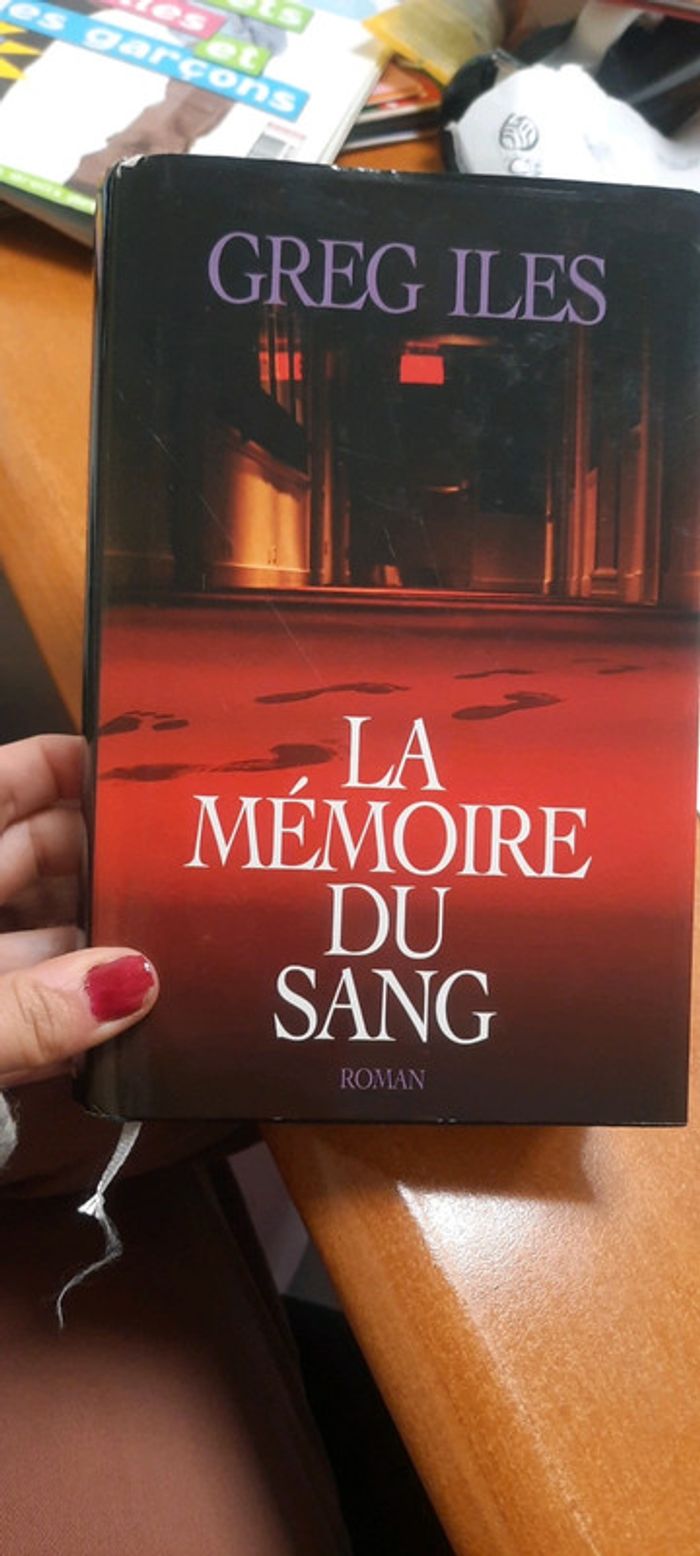 Roman la mémoire du sang