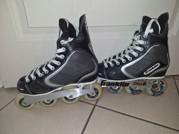 Rollerblade hockey