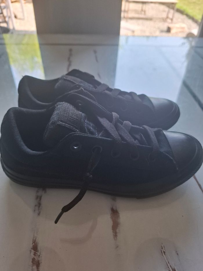 Converse noir
