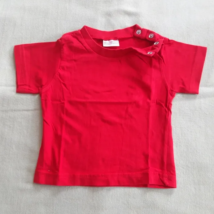Lot de 4 t-shirts Decathlon et autre 12 mois - photo numéro 5