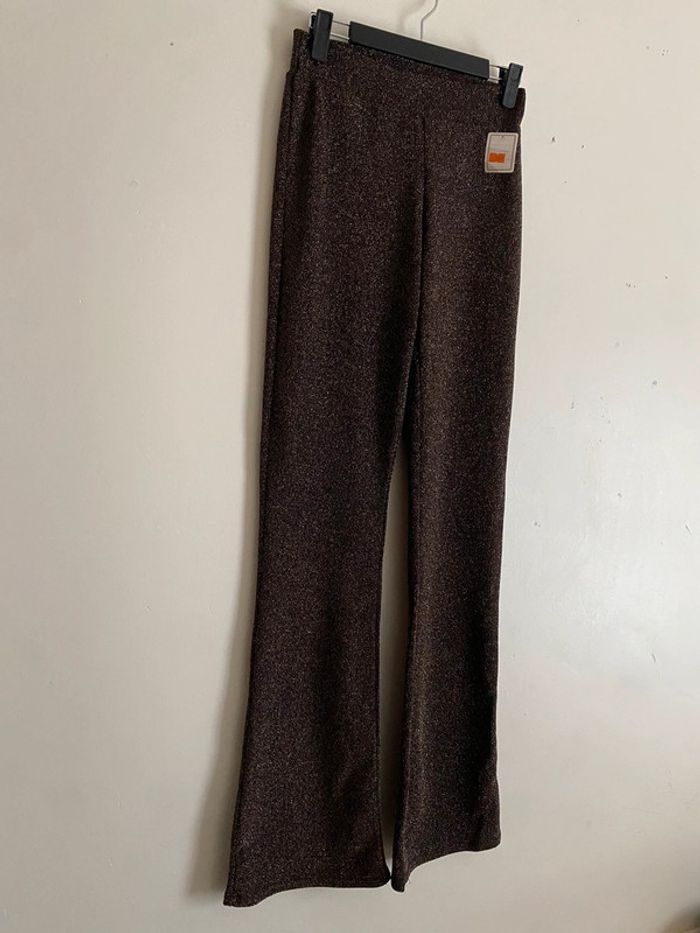 Pantalon jambes larges à paillettes - photo numéro 2