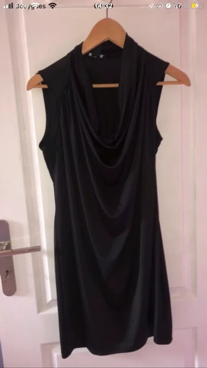 robe noir - photo numéro 2