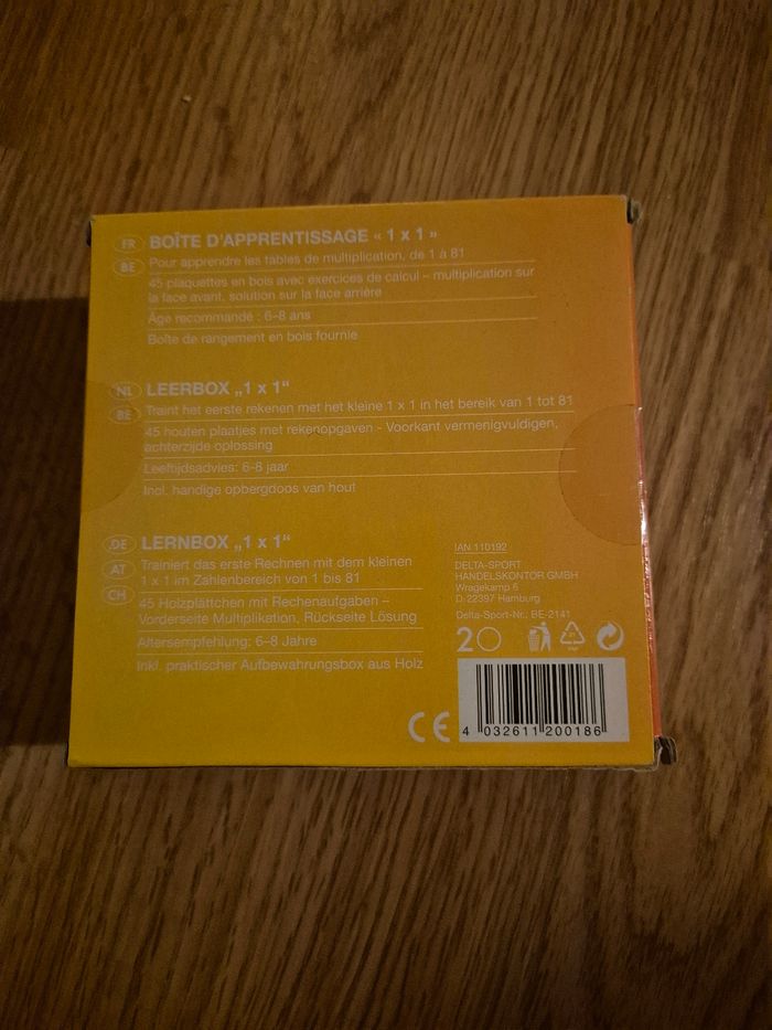 Boîte en bois d'apprentissage pour apprendre les multiplication en tres bon état - photo numéro 2