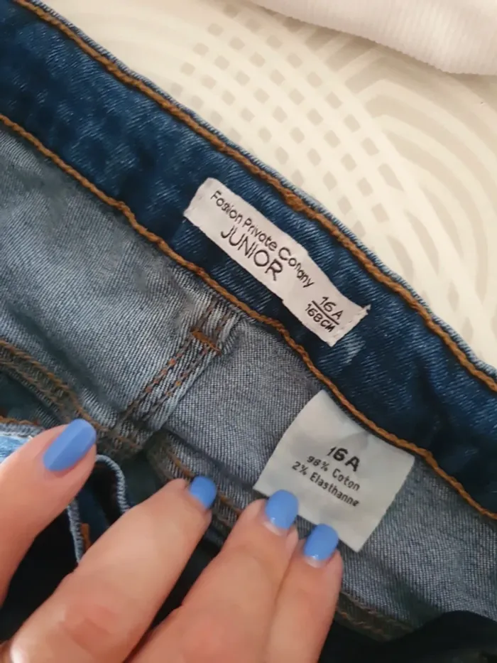 Jeans 16 ans - photo numéro 5