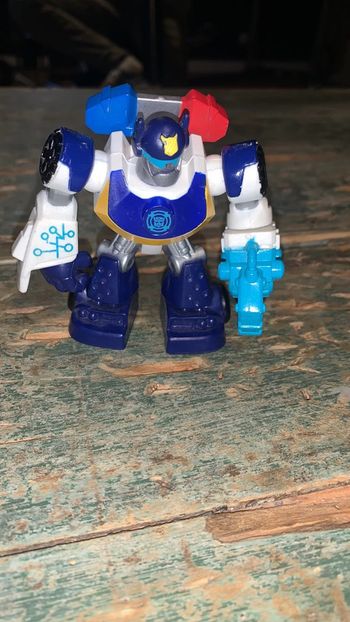 Figurine transformers