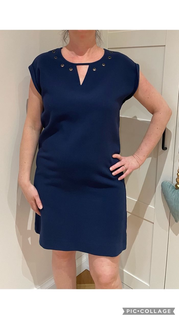 Robe marine taille 40