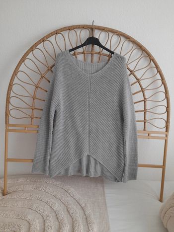 Joli pull gris en maille taille unique
