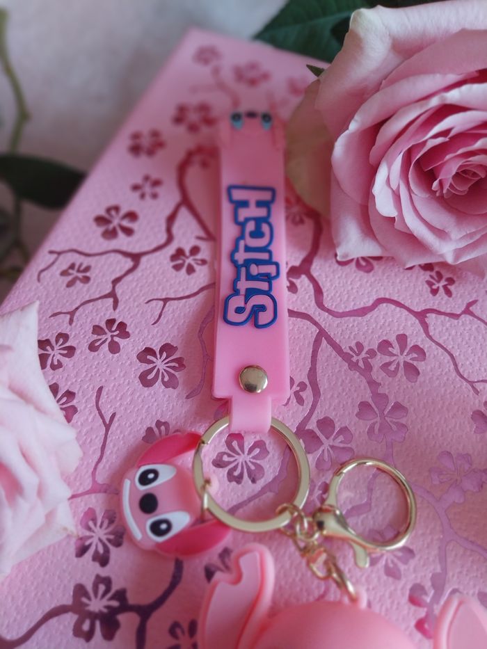 Porte clé stitch rose - photo numéro 3
