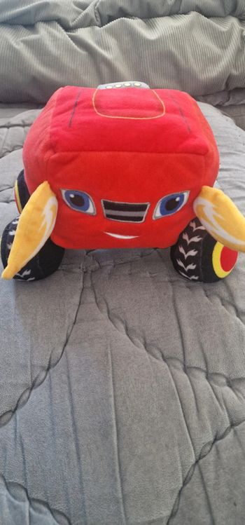 Peluche Blaze et les monsters Machines 15cm