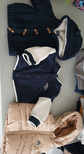 Lot vestes 6 mois