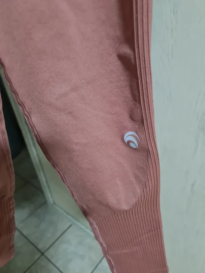 Lot brassière  et leggins oceans apart - photo numéro 8