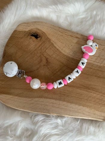 Attache-tétine en silicone personnalisée