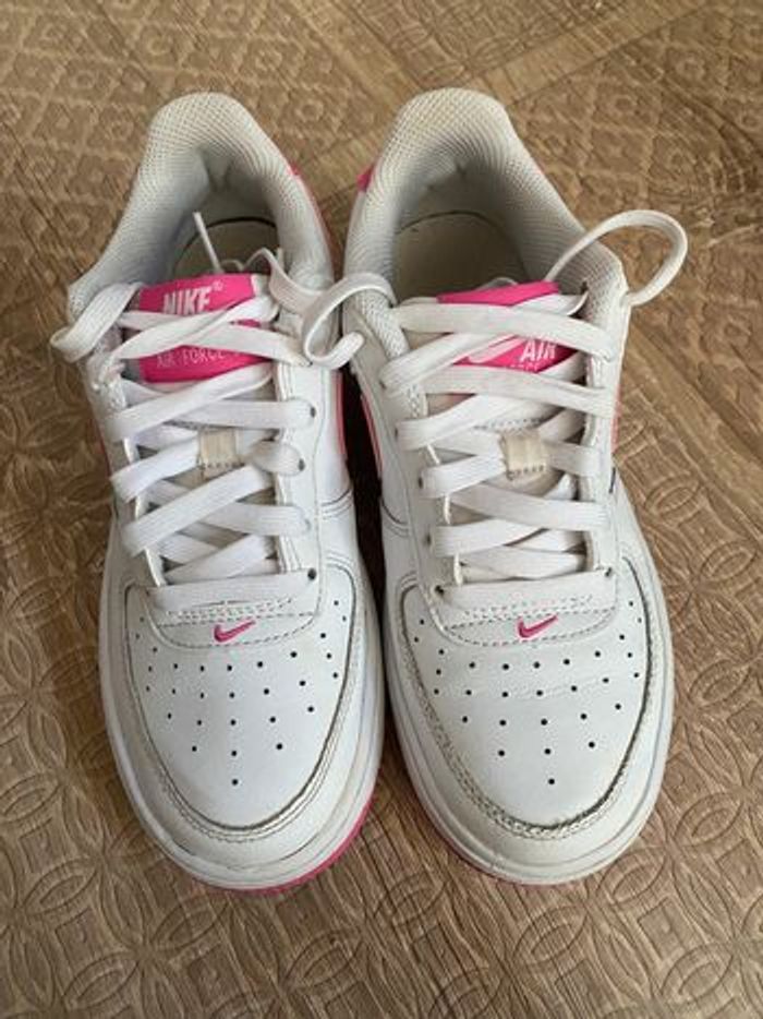 Nike air force 1 low roses et blanches - photo numéro 2
