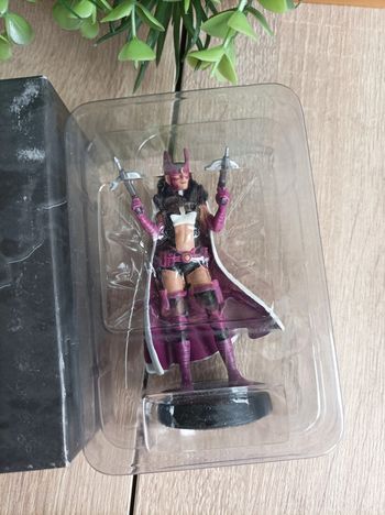 Figurine Huntress DC Comics Eaglemoss Super Hero