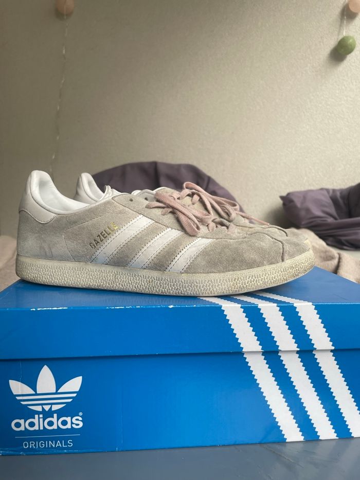 Basket Adidas Gazelle 42