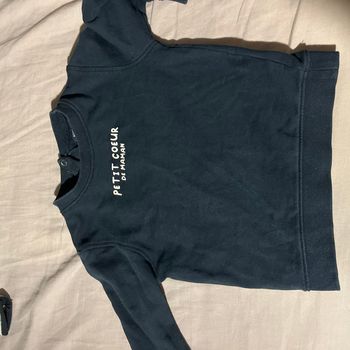 Pull bleu