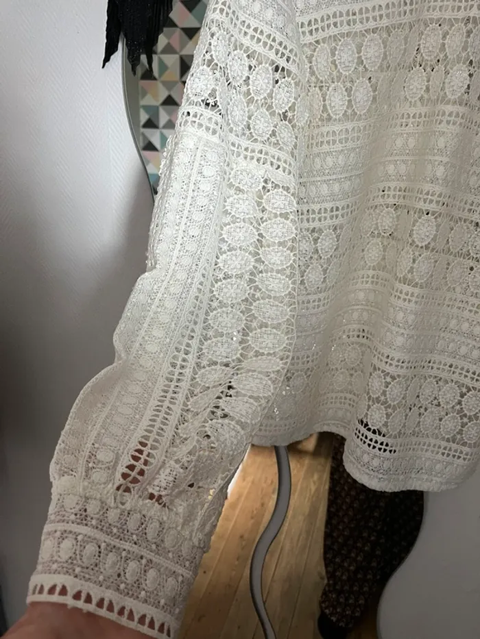 Blouse en dentelle blanche - photo numéro 2