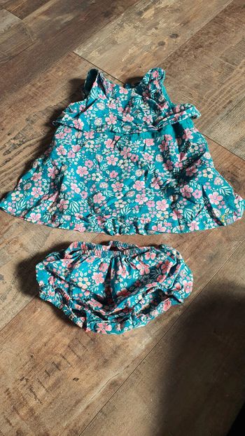 Ensemble Sergent major 18 mois en très bon état