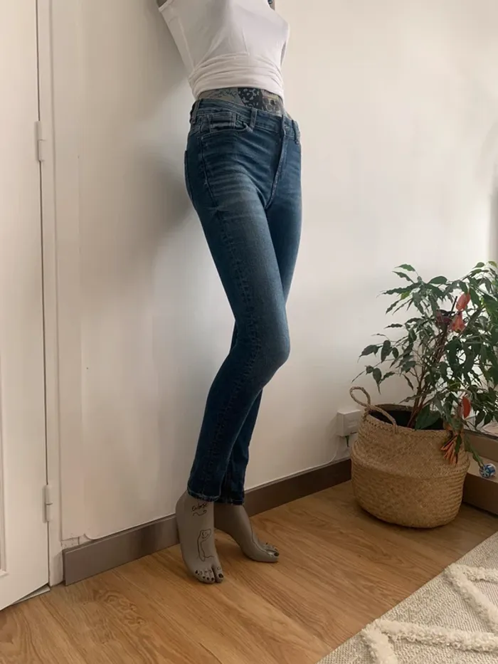 Jeans skinny Zara taille 34 bleu - photo numéro 2