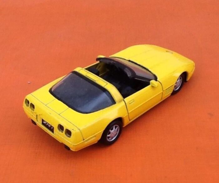 Voiture miniature Chevrolet Corvette ZR-1 - photo numéro 4