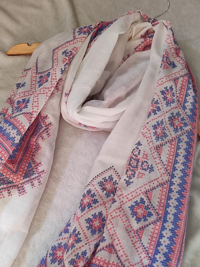 Foulard motifs asymétrique - photo numéro 3