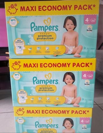 3 cartons de couches Pampers premium taille 4