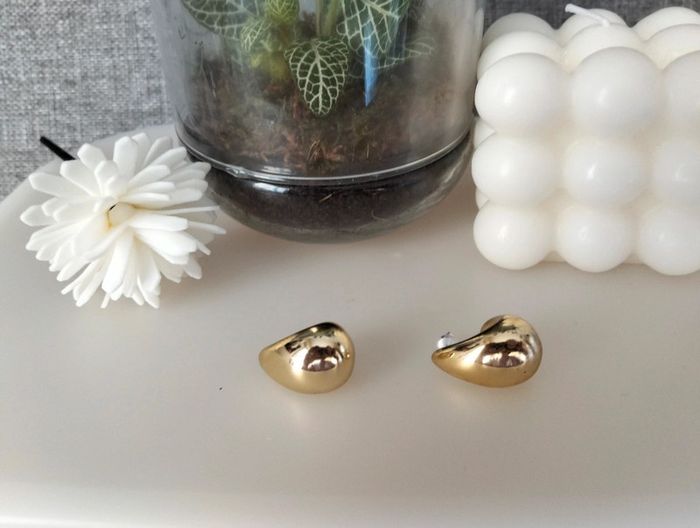 Paire de créole goutte dorée en acier inoxydable - photo numéro 4