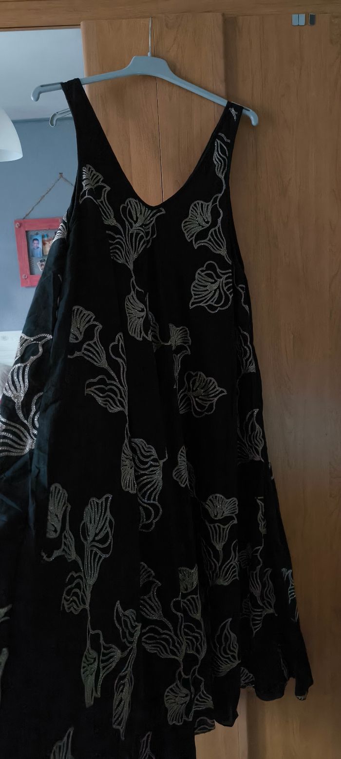 Superbe robe neuve longue - photo numéro 3
