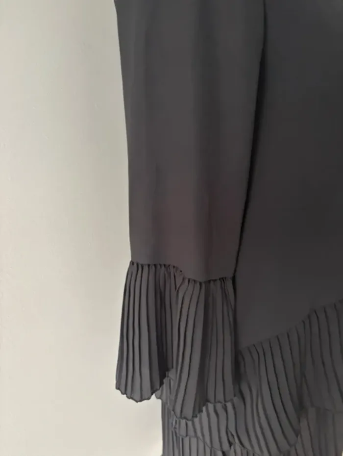 Superbe blouse noire fluide New Collection, taille 38/40. - photo numéro 3