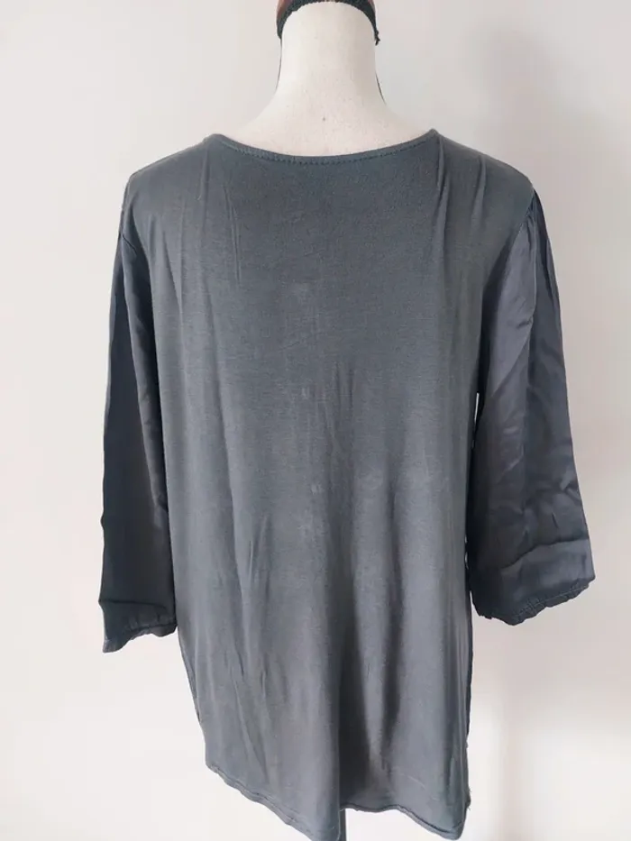 Haut gris satin - photo numéro 5