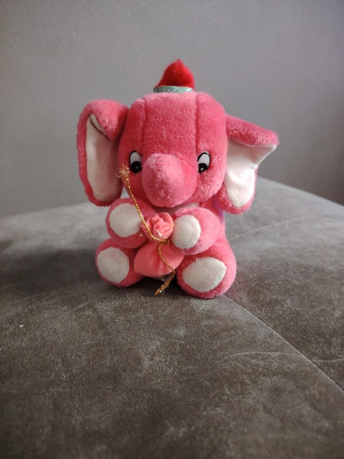 Peluche éléphant rose