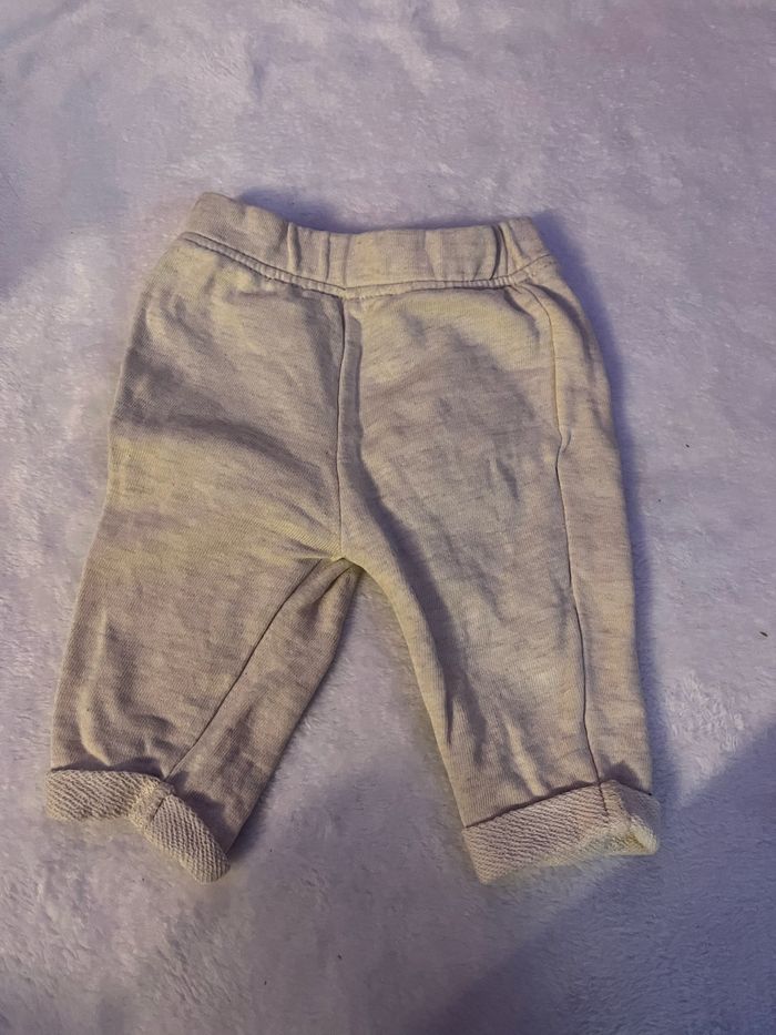 Pantalon crème 3 mois Kiabi