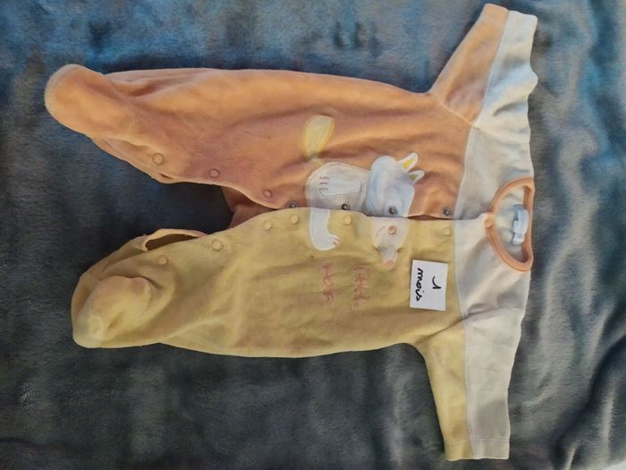 Lots 3 Pijamas 1Mois - photo numéro 2