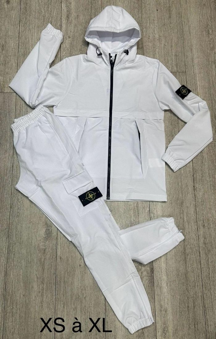 Stone island - photo numéro 3