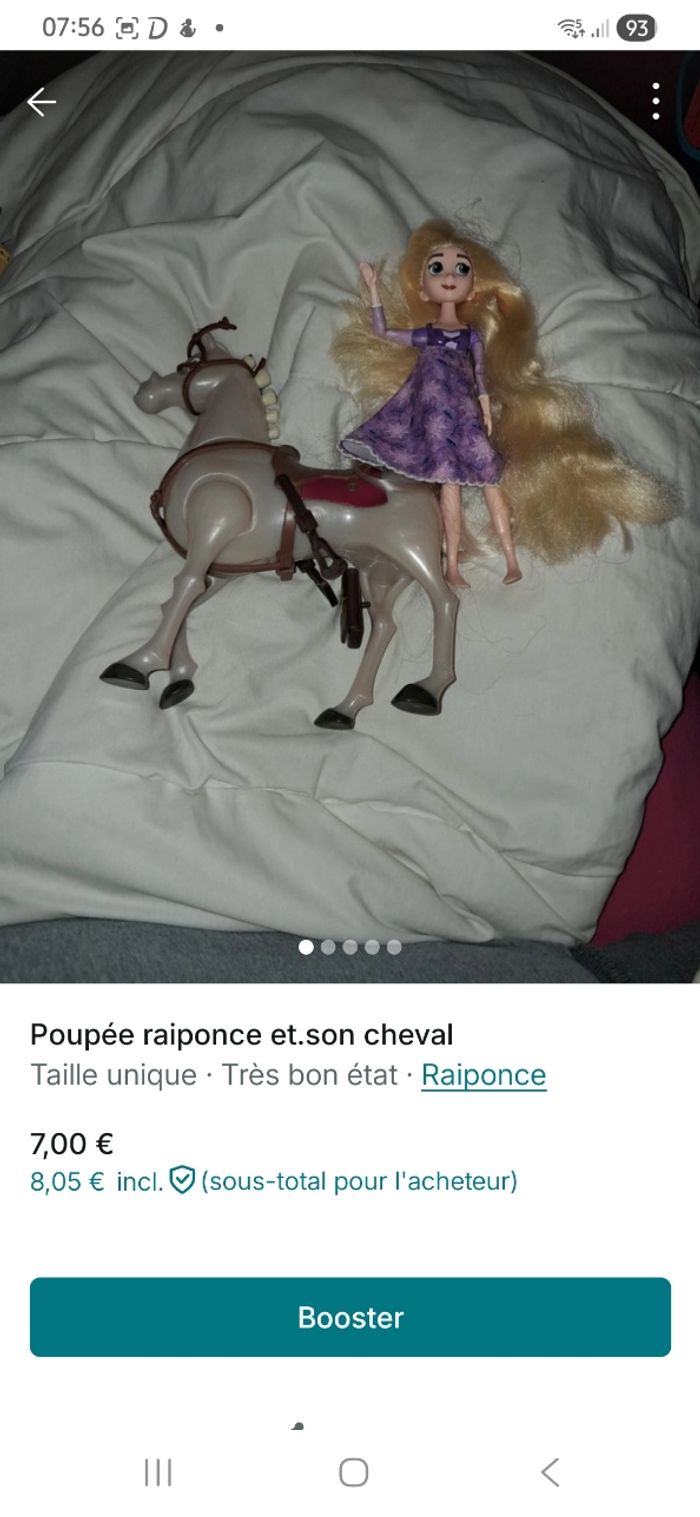 Poupee barbie  raiponce avec son cheval