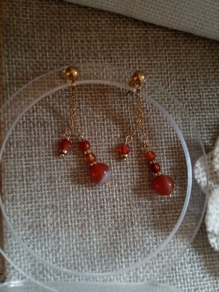 Boucles d'oreilles en pierre d' agate rouge