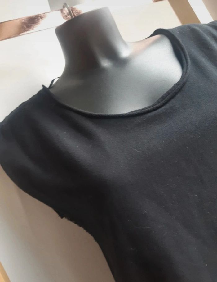 Ikks haut tee-shirt bi matière sequins noir T 36/38 en tbe - photo numéro 5