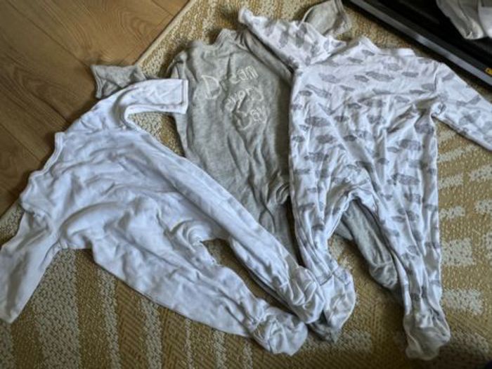Lot de trois pyjamas été en coton - photo numéro 2