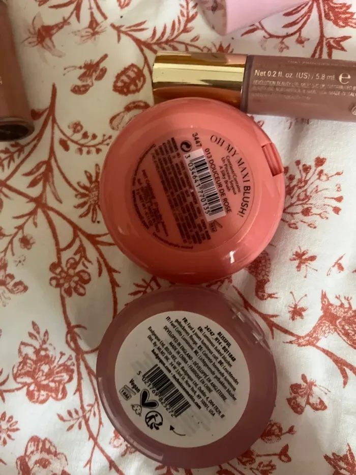 Lot maquillage - photo numéro 3