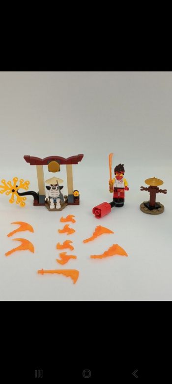 Lego Set de bataille épique - Kai contre Skulkin
Complet
