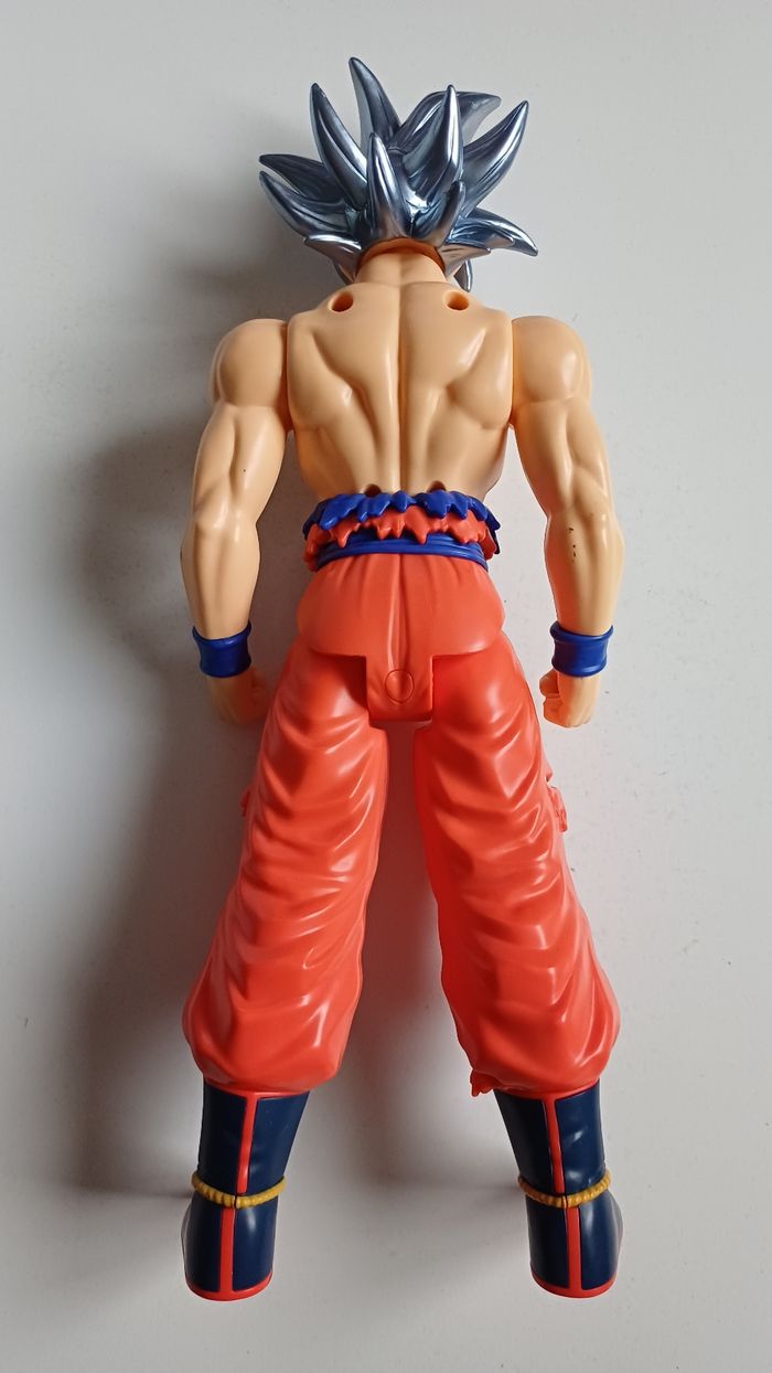 Bandai Limit Breaker Series Dragon Ball Super Son Goku Ultra Instinct - photo numéro 3