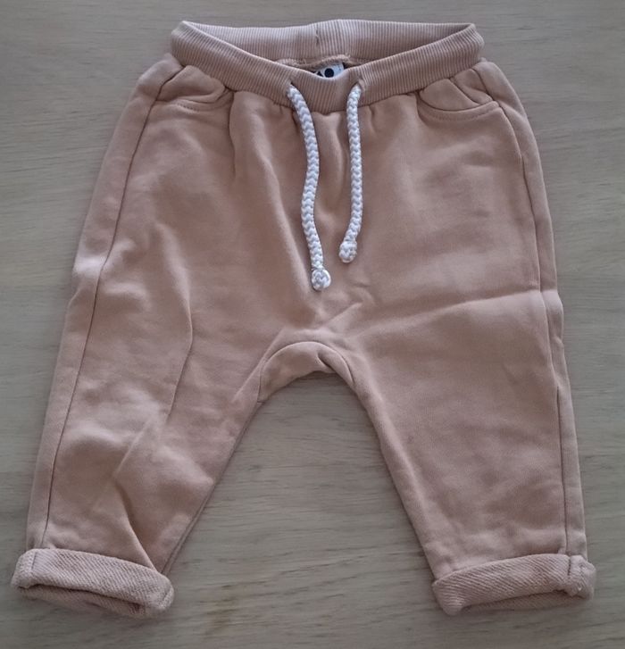 Pantalon 6 mois - photo numéro 2