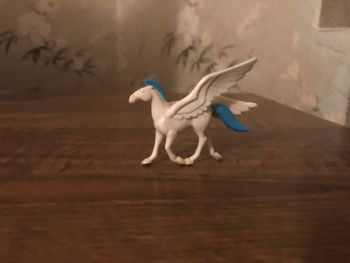 Figurine pégase hercule