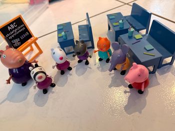 Salle de classe peppa pig