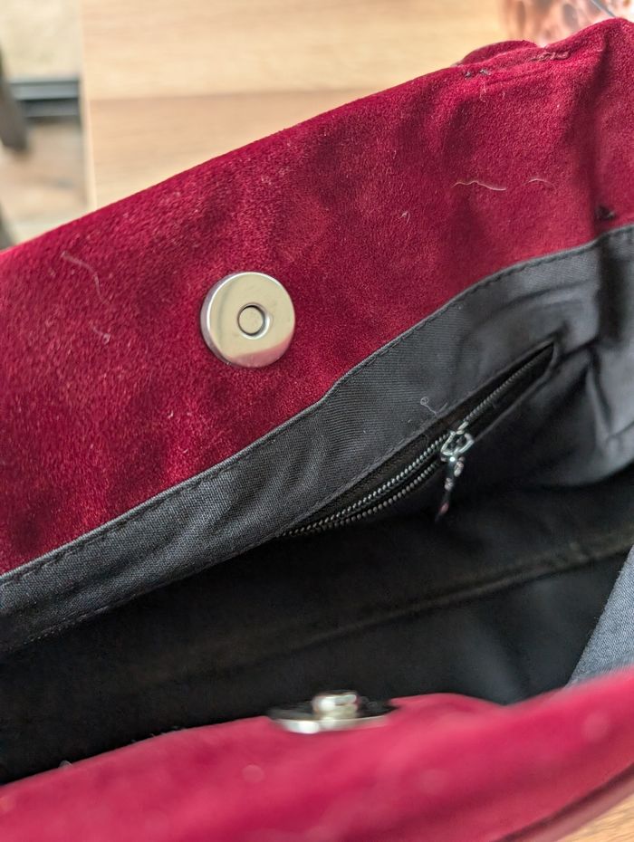Magnifique sac à main en simili daim bordeau - photo numéro 6
