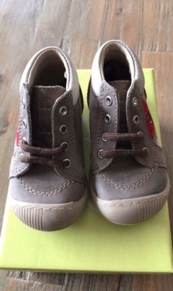 Chaussures Aster taille 20