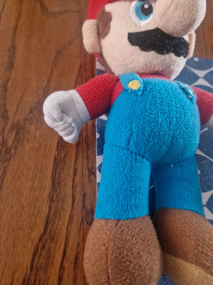 Peluche Mario vintage - photo numéro 2