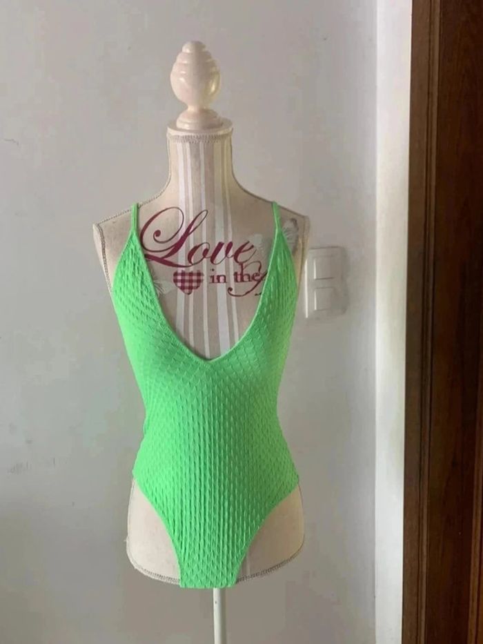 Sublime maillot de bain vert néon décolleté plongeant Undiz taille xs très bon état
