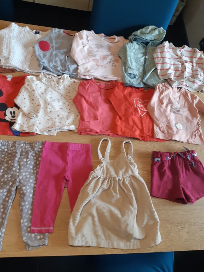 Lot vêtements fille 9 mois - photo numéro 3