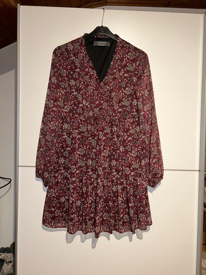 Robe bordeaux à fleurs Primark – taille 38 – neuve sans étiquette